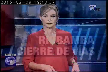 Vehículos quedaron atrapados en la vía Riobamba - Penipe por deslave