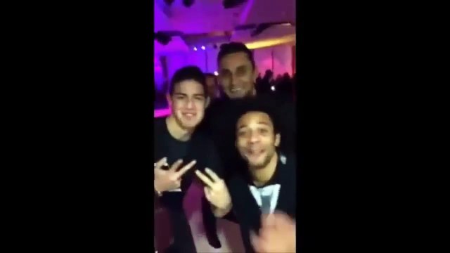 Cristiano Ronaldo Cantando Reggaeton junto a Kevin Roldan, James Rodriguez, Marcelo y Keylor Navas