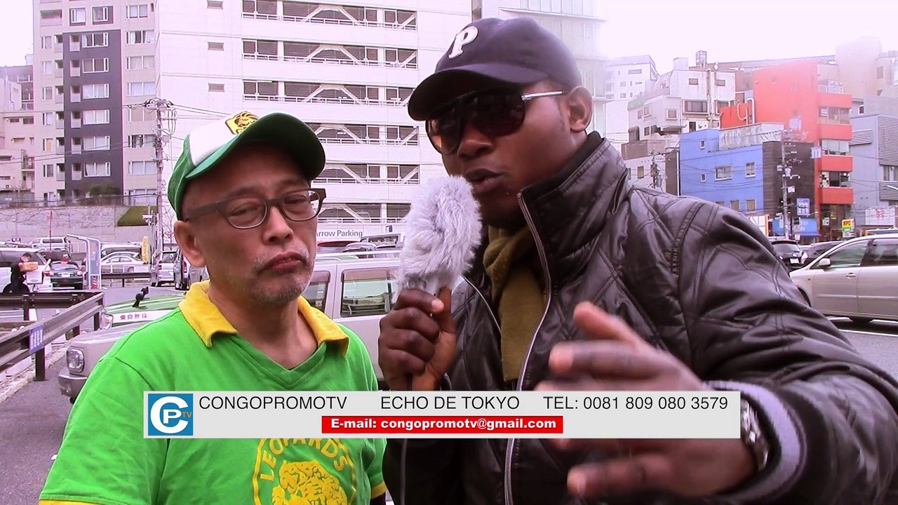 JAPON: UN JAPONAIS AKOMI NAYE KINOIS AZOBETA LINGALA NETI NA FILM, ASALI RETAURANT MALEWA NA JAPON SOMO