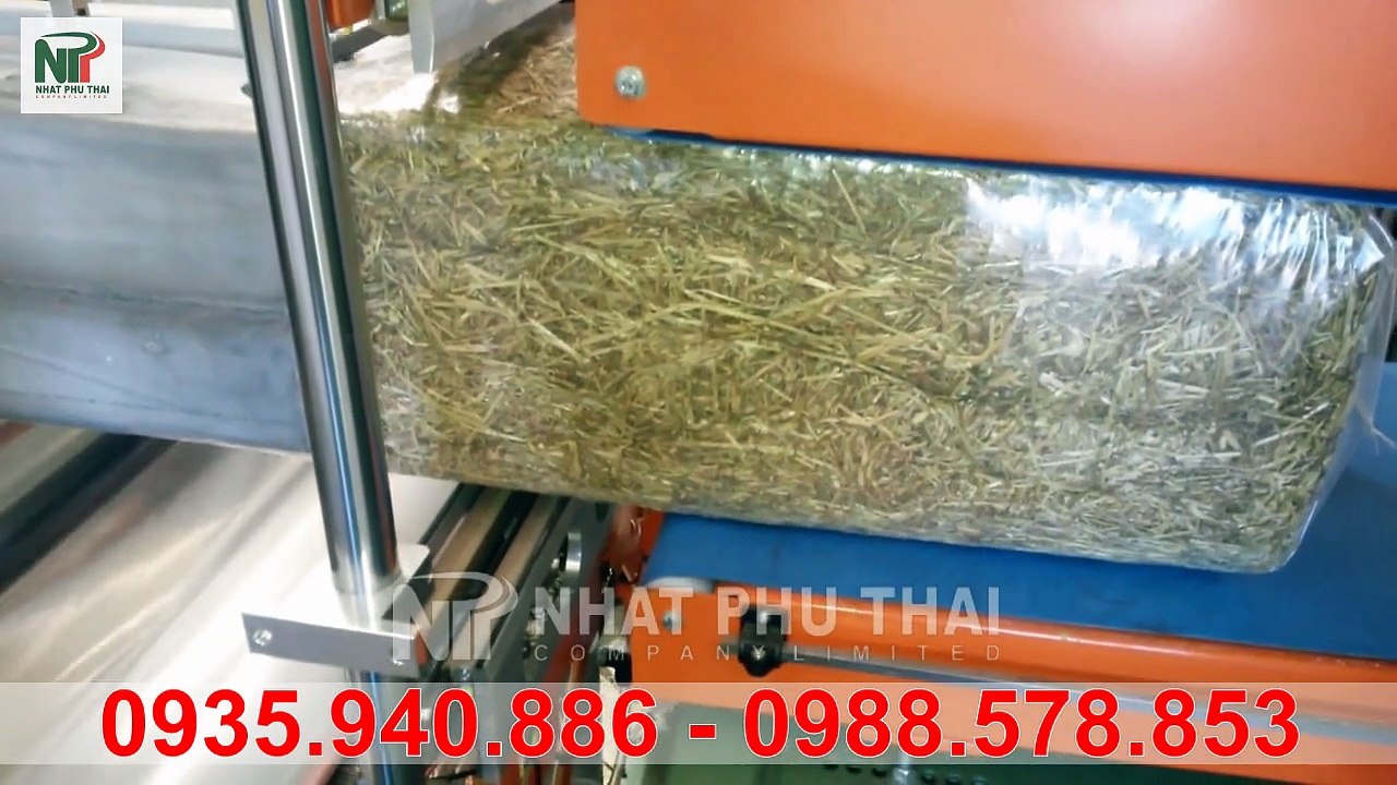 Máy Ép Rơm, Cỏ Khô Thành Khối Tự Động