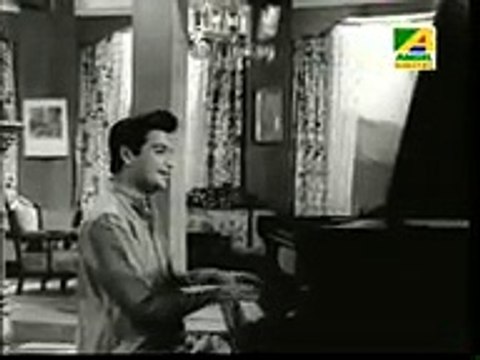 Rabindra sangeet Tumi Robe Nirobe - Kuheli