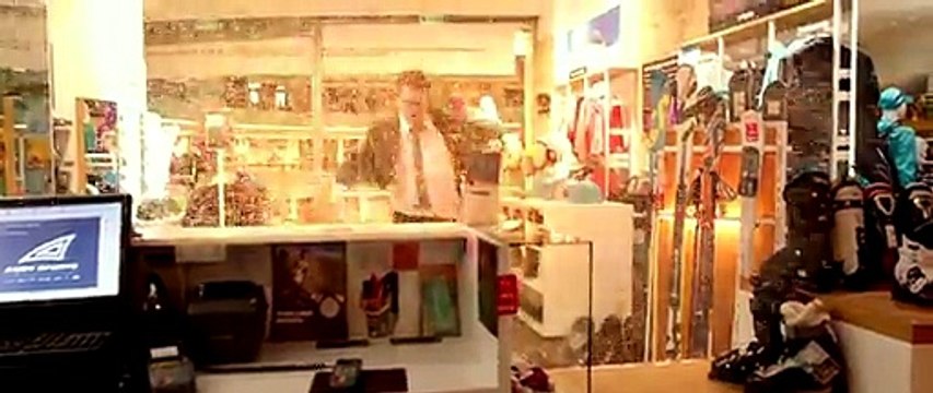 В хорошем качестве HD 720 смотреть фильм новинки Восхождение юпитер