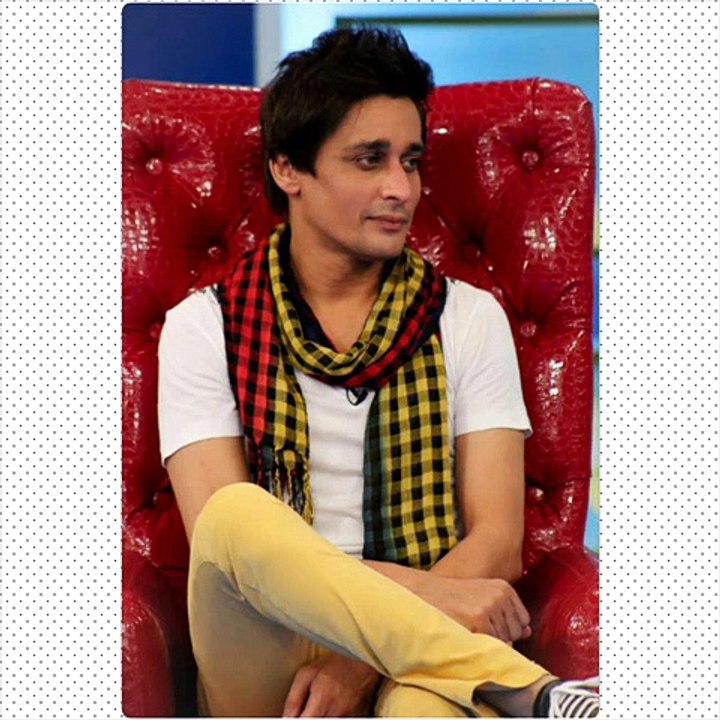 Sahir lodhi reciting poetry