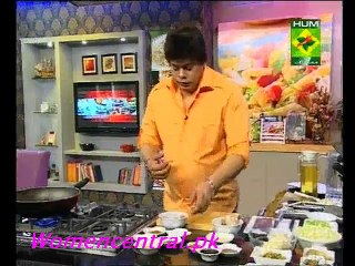 Tri Color Pizza_ Chicken Curry Pasta  - Live At 9 - 13 August 2013_clip0