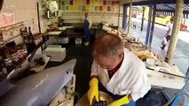 Komik Köpek Balığı Şakası