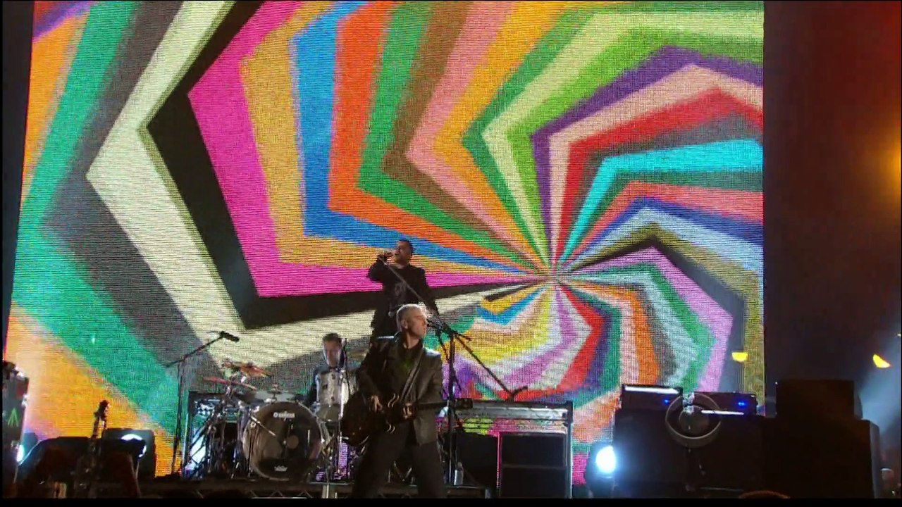 U2 - Get On Your Boots (Grammy Award 2009 - HD 1080p)