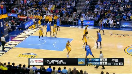 Kevin Durant prend faute flagrante et technique pour avoir balancé Faried à terre et jeté le ballon