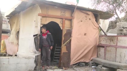 Filistinli Aileler Derme Çatma Çadırlarda Yaşıyor