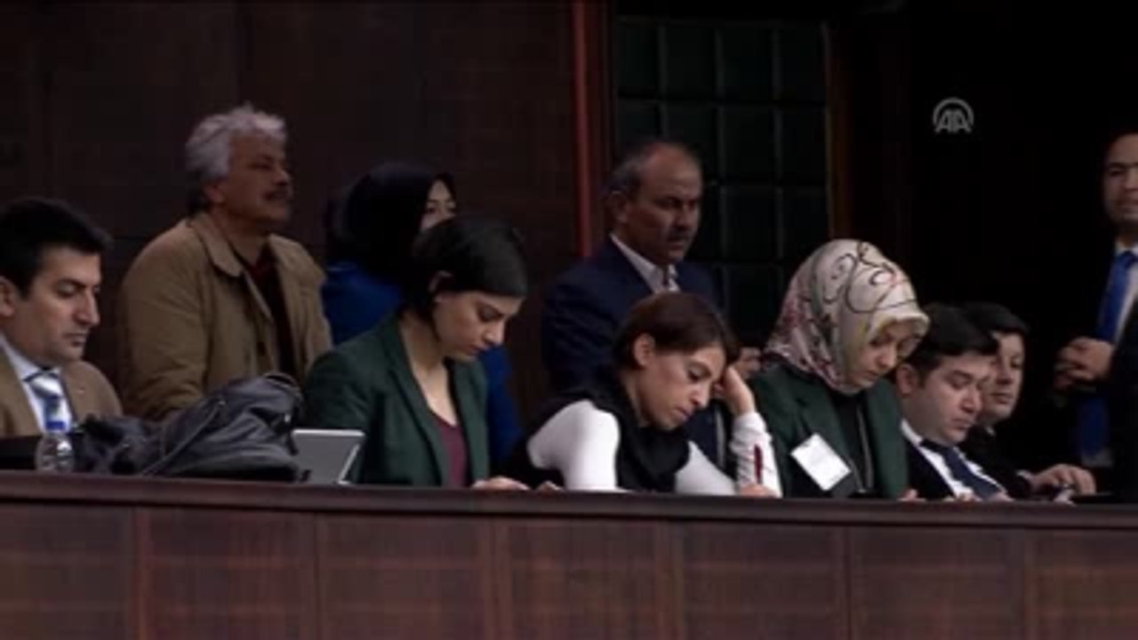 Davutoğlu: "Arkadaki Bir El, O İkisine (Kılıçdaroğlu, Pensilvanya) Aynı Talimatı Veriyor"