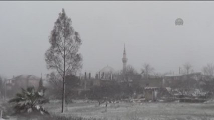 Kuşadası'nda Şiddetli Lodos ve Yağmur