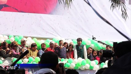 Kejriwal supporters celebrate Delhi victory