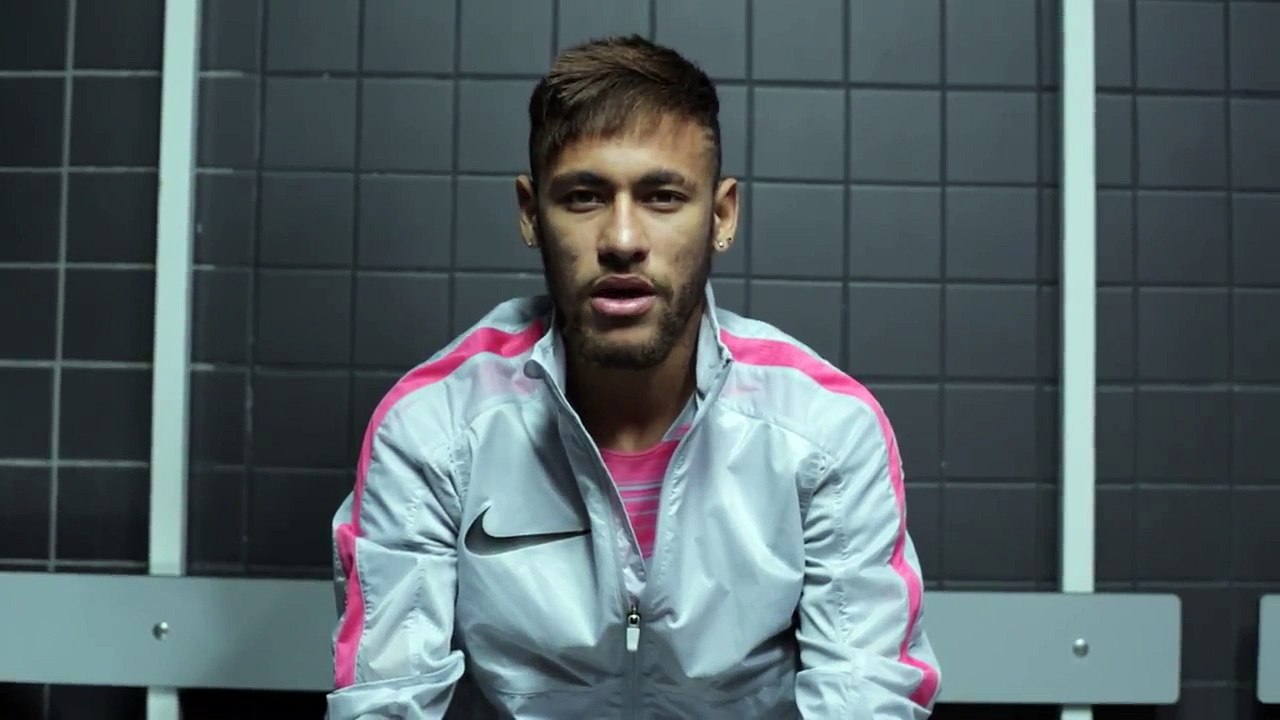 Em comercial, Neymar dá conselhos para os jovens jogadores