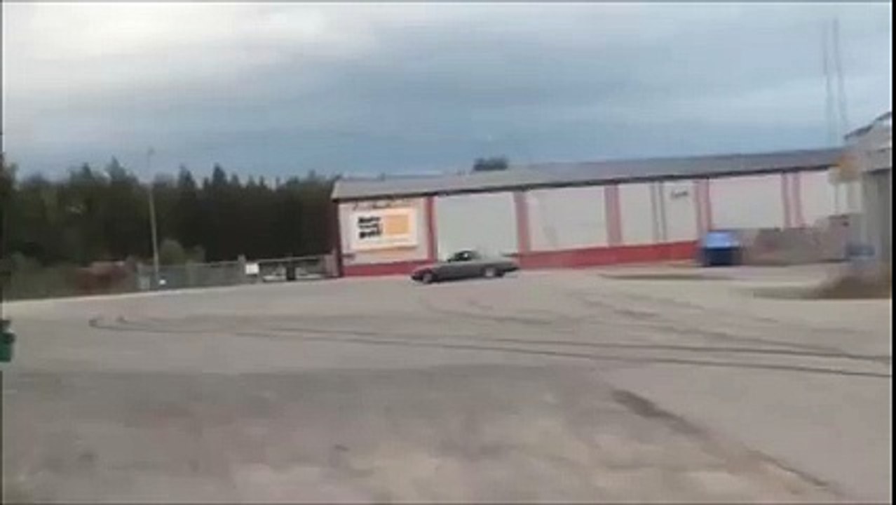 Bmw Sis Bombası Atarsa