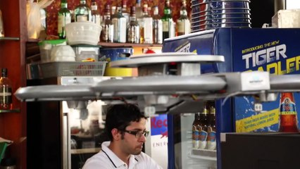 Des drones serveurs dans un restaurant de Singapour