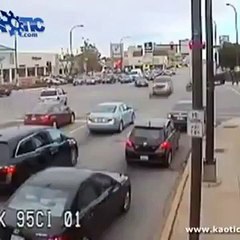 врезался в столб))