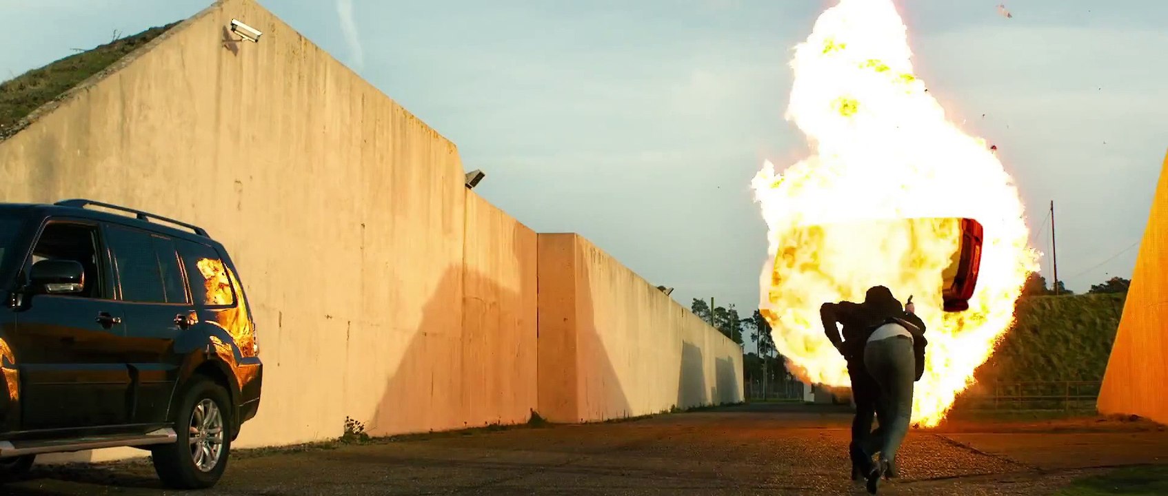 CODE ENNEMI  Bande Annonce VF (2015) (1)