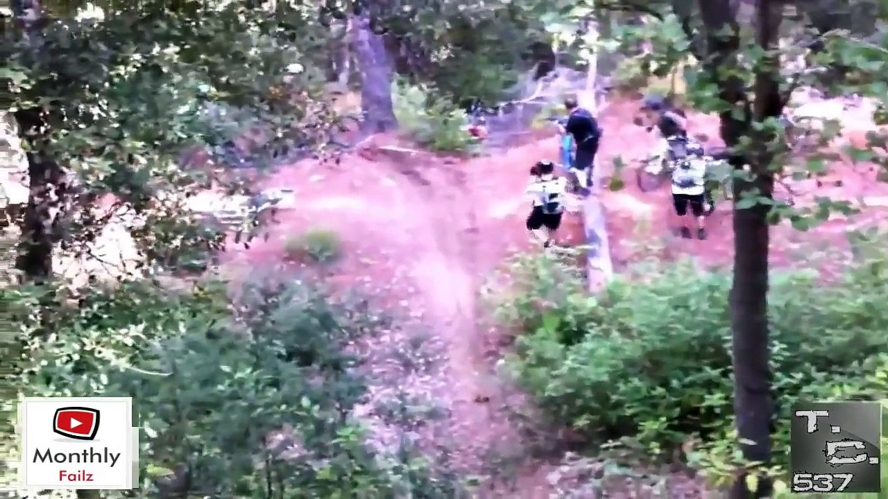 Caidas y videos graciosos de Mujeres!!! Enero 2015