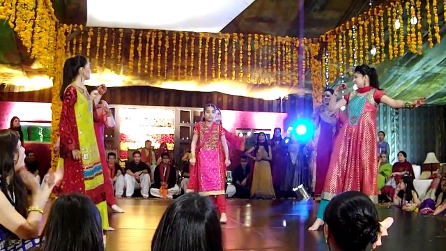 Awesome Dance Pakistani Lahore Wedding Dance Party 6