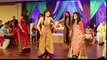 Desi Girls HOT Dance On Pakistani Wedding HD