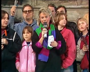 Hazell Dean - They Say It's Gonna Rain - WWF Club