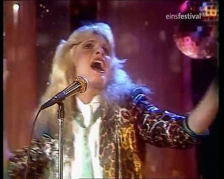 Kim Carnes - Invisible Hands - WWF Club