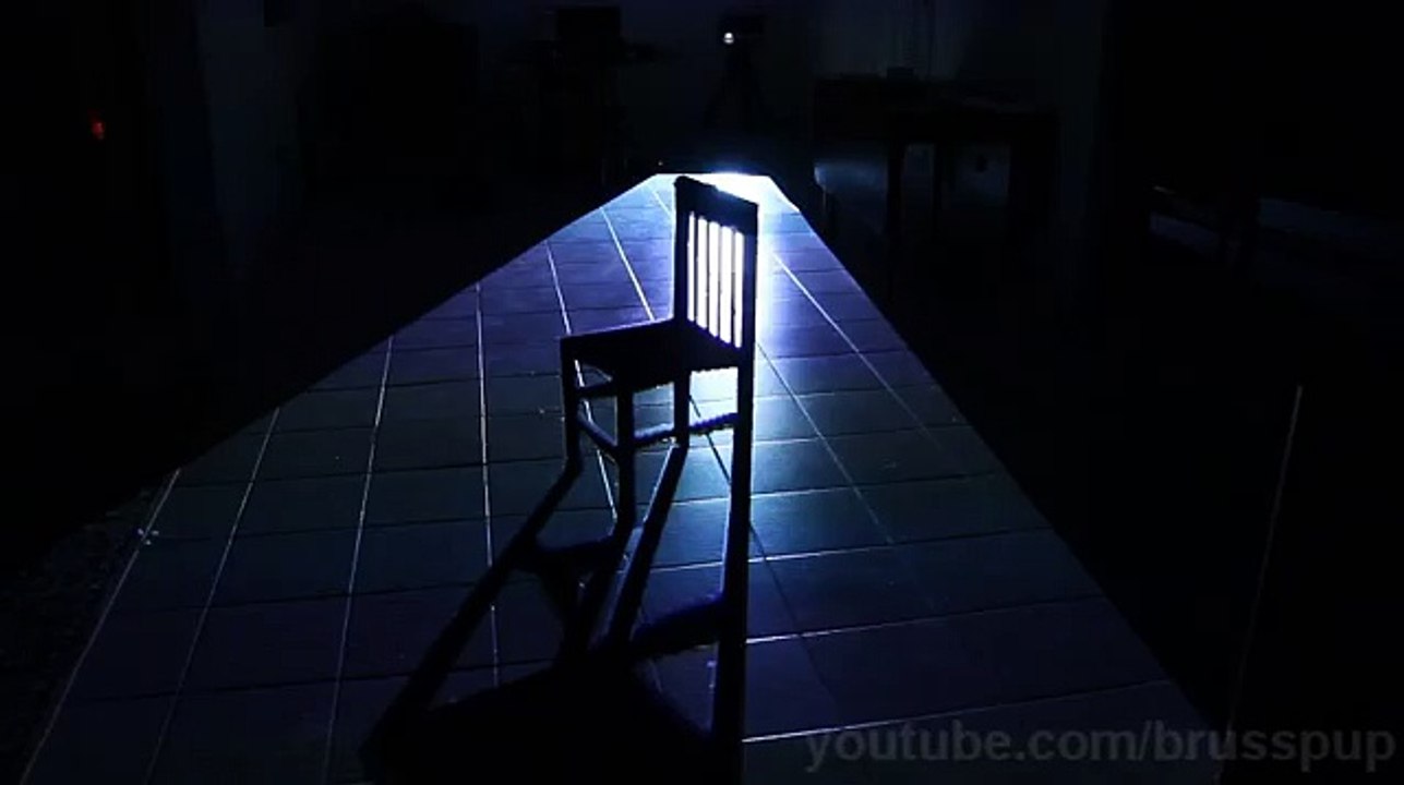 Crazy Chair Illusion!