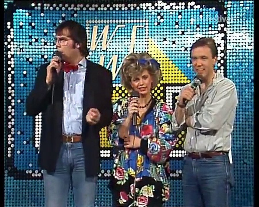 Leslie & Kelly - In America - WWF Club