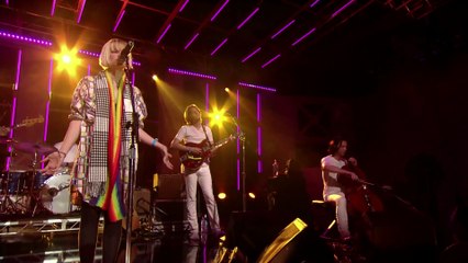 Sia - Breathe Me (Live At SxSW)