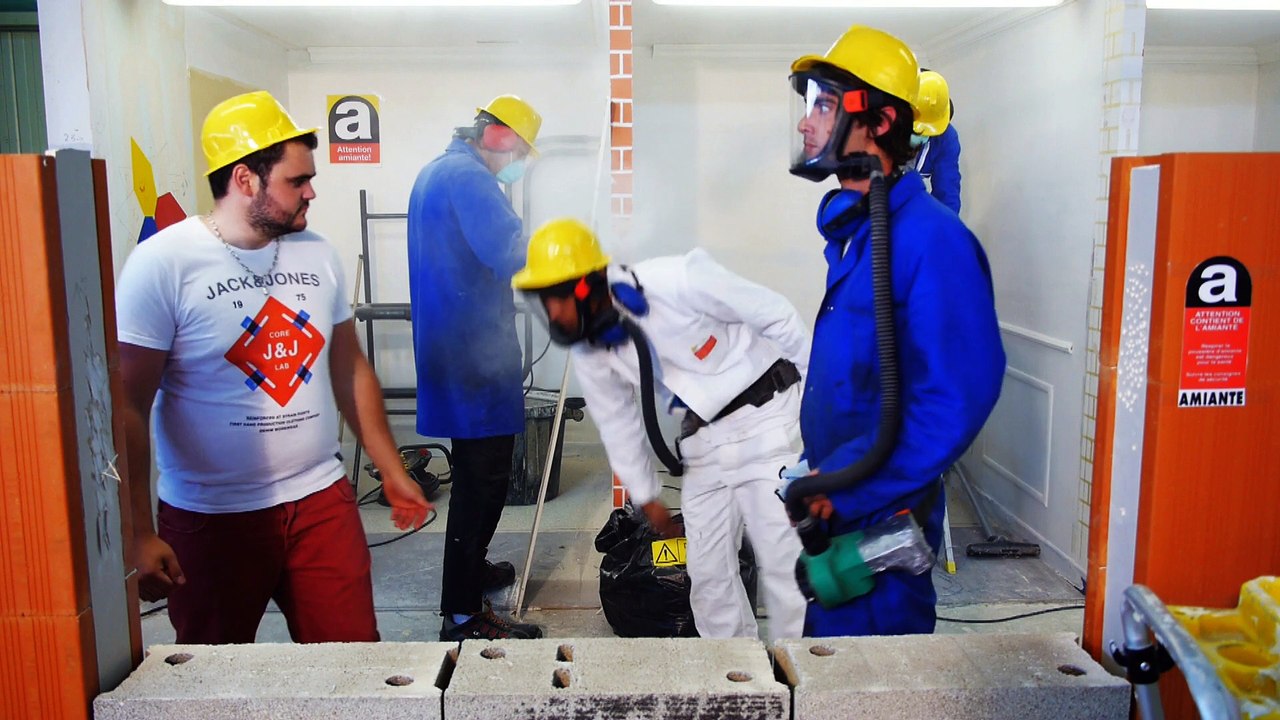 « C’est quoi ce chantier ? » L’amiante c’est pas une mascarade !