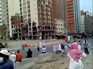 Demolishing building in Mecca view