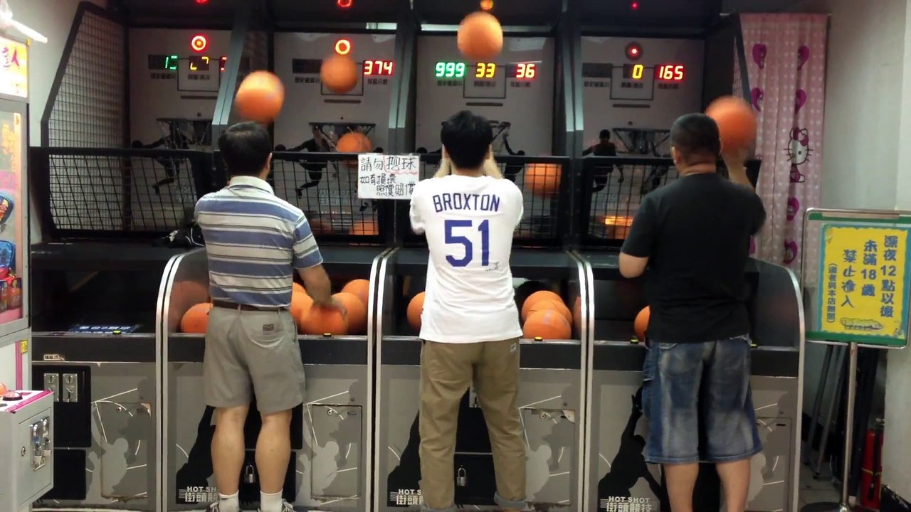 3 guys better than NBA players at arcade basketball game