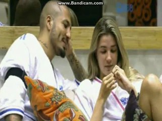 GH15 RAFAEL HABLANDO CON FER Y ALINE
