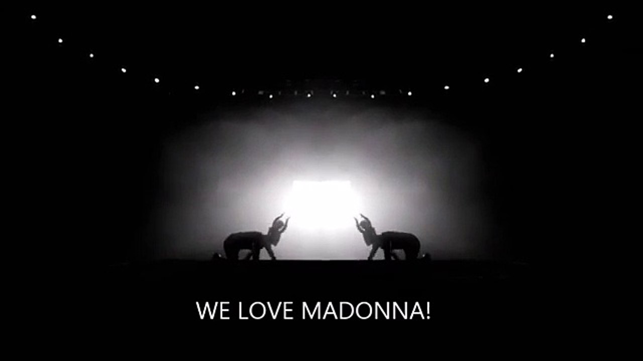 Madonna - Living For Love (Grammy 2015) REVIEW