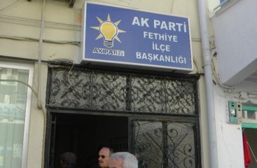 AK Parti Binası Önünde Patlama
