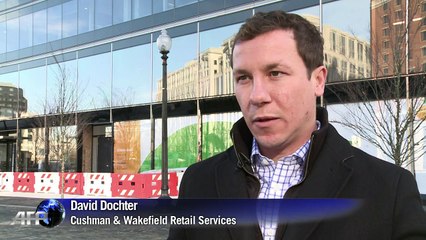 US shopping malls struggle to reinvent themselves