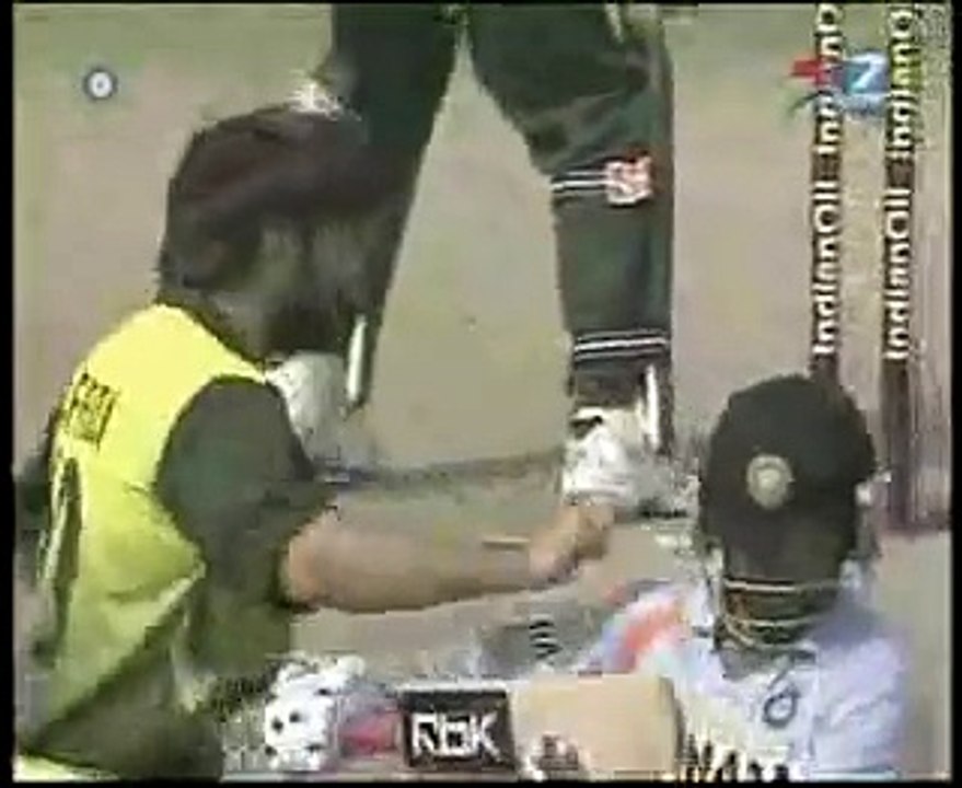 Afridi vs Gautam Gambhir gaalian