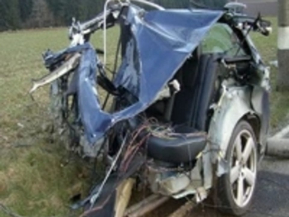 AUDI RS6 Crash - Vidéo Dailymotion