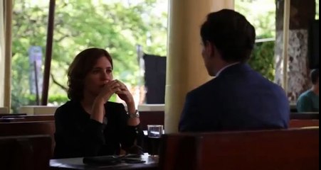 'Felizes' estreia com Adriana Esteves no elenco