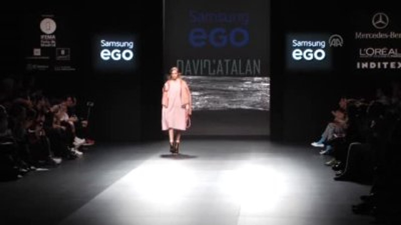 Mercedes Benz Fashion Week - Maria Magdalena Defilesi