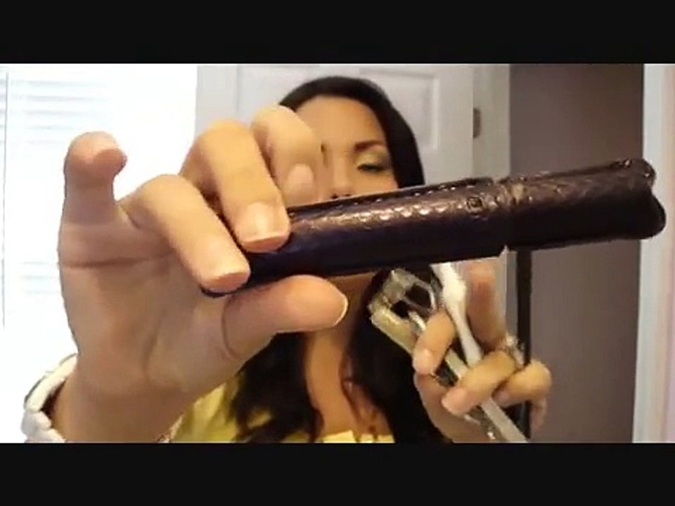 How to Apply False Lashes for Beginners (Low)