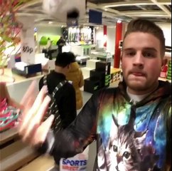 Attaque au ballon à Ikea
