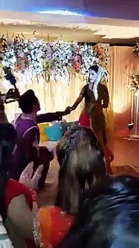 Ayeza Khan and Danish Taimoor Mehndi Dance