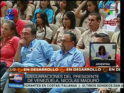 Maduro otorga becas a estudiantes de educación secundaria