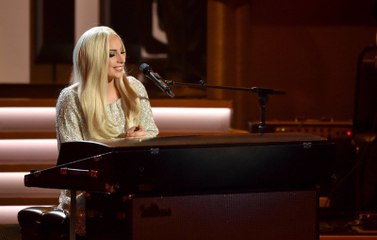 Lady Gaga - I Wish - Stevie Wonder: Songs in the Key of Life – An All-Star Grammy Salute 2015