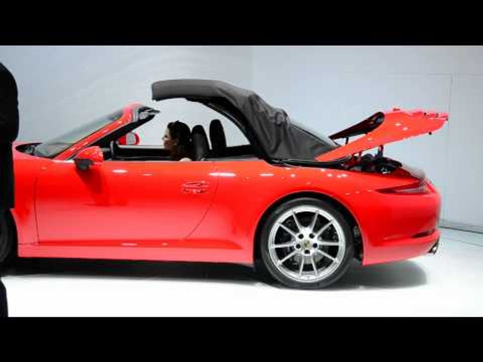 2012 Porsche 911 Carrera Cabriolet, Detroit Auto Show - WINDING ROAD Video