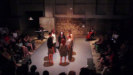 O Milagre Brasileiro do Coletivo de Teatro Alfenim, no Centro Cultural Piollin