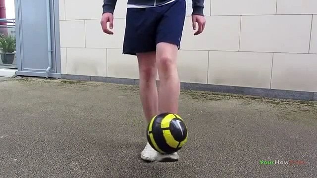 Juggling (Tutorial) Freestyle Football