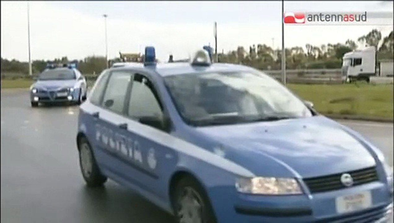 TG 11.02.15 Ilva Taranto, continua la protesta...