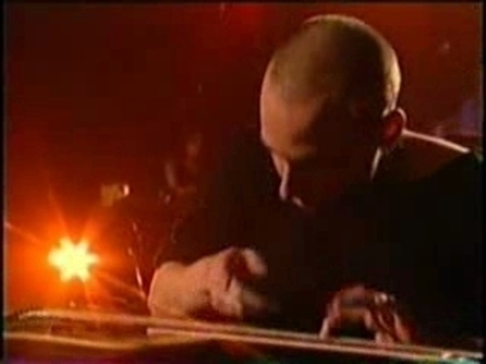 Erik Mongrain - Air Tap