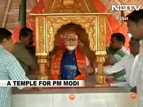 Ab Narendra Modi Ki Pooja Bhi Ki Jayege... A Temple Dedicated To Modi In Gujarat